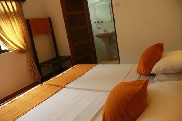 Mcleod-Inn - Photo5