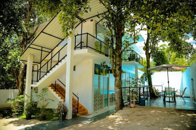 Nelinsa Kandy - Photo2