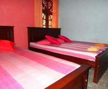 Nilmini Holiday Resort - Photo2