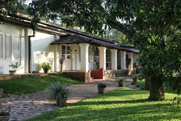 Officers Mess Kandy - Photo5
