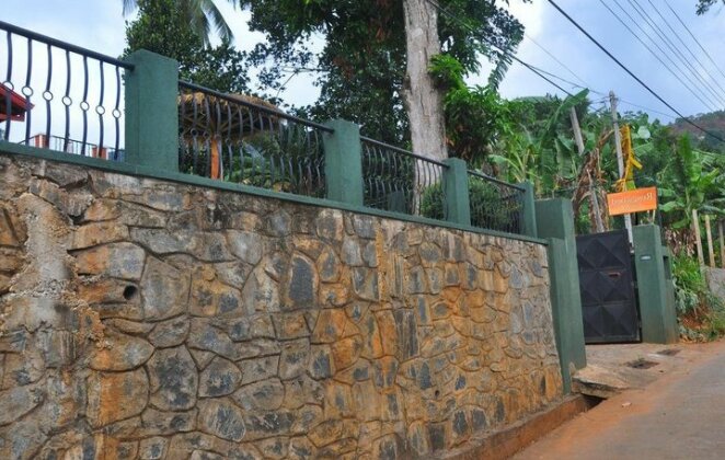 Rosewood Residence - Photo2