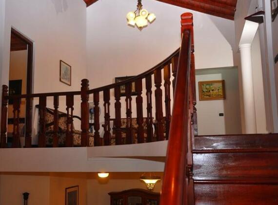 Rosewood Residence - Photo4