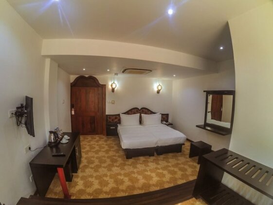 Royal Kandyan - Photo4