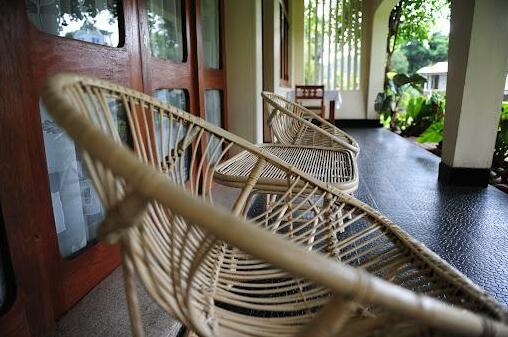 Royal Tourist Lodge - Photo3