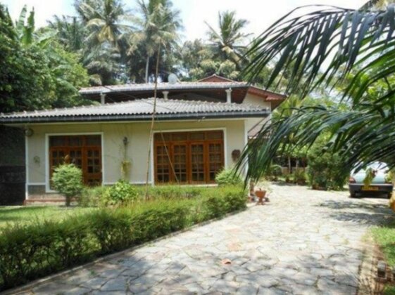 Sebastian's Home Kandy - Photo2