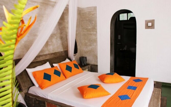Serendip Stone Hotel and Bungalow - Photo4