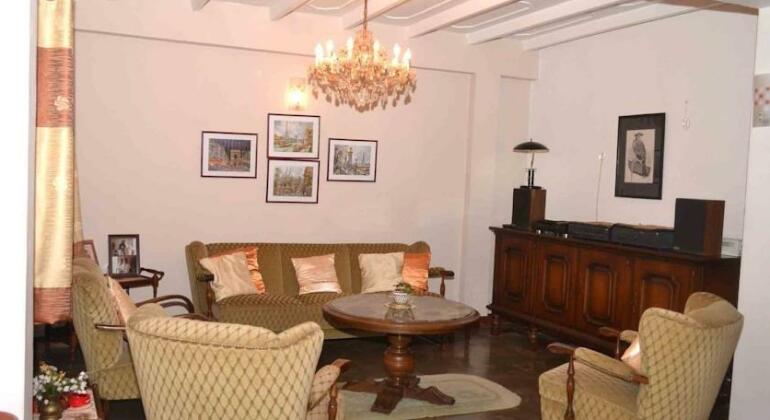 Sujatha's Homestay Residence - Photo4
