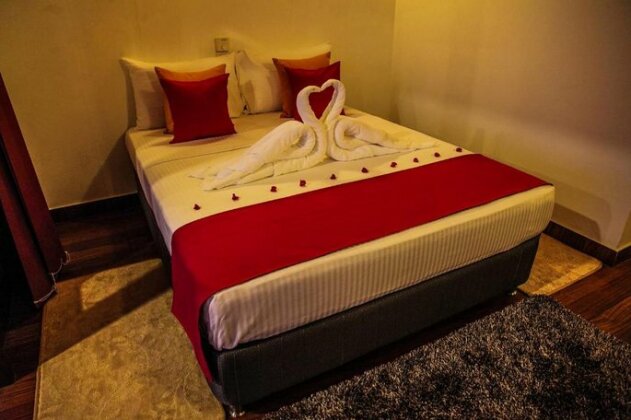 The Tenthola - Photo5