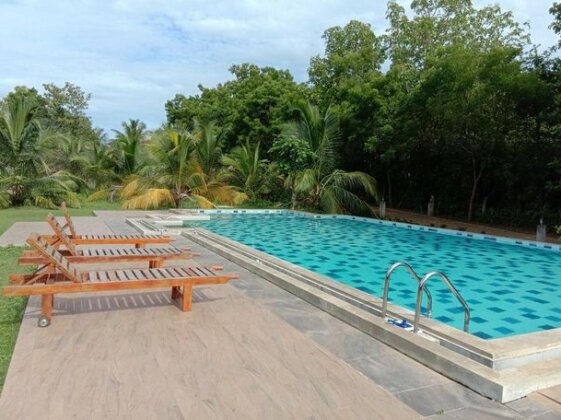 Amaya Riverside Hotel - Photo2