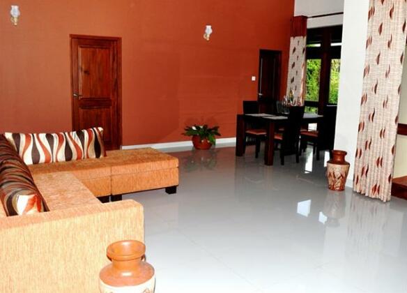 Airport Villa Katunayake - Photo5