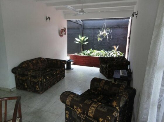 Lucky Home Stay - Photo2