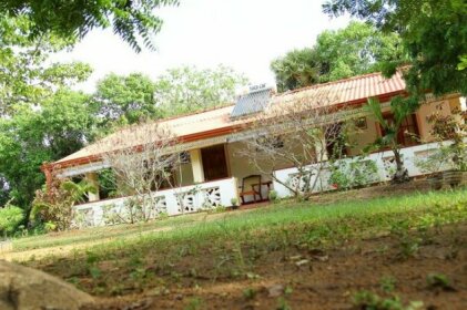 Kamlo Beach Resort
