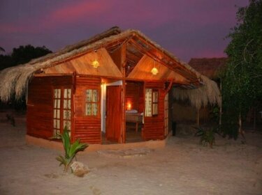 Kirinda Beach Resort
