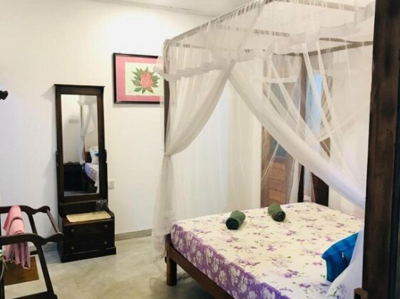 Lasindu Guest - Photo2