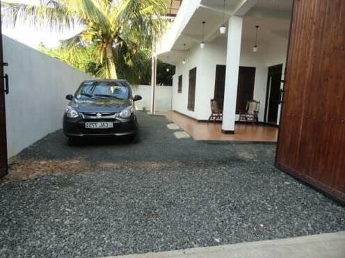  Photo 2