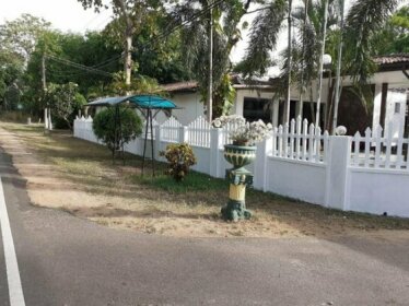 New Rest House - Mahiyanganaya