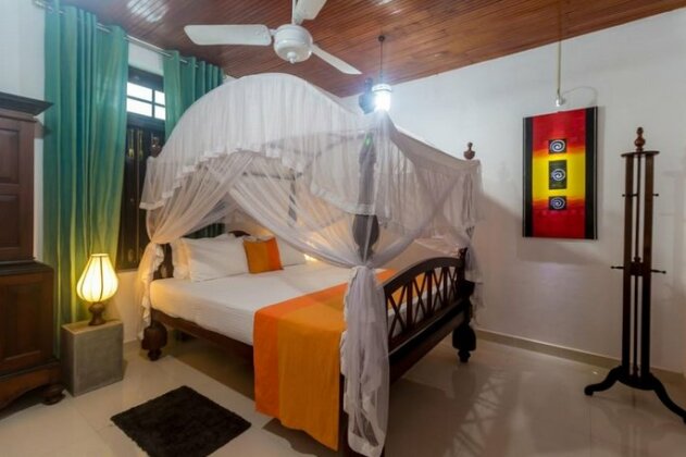 Ambasewana Mansion - Photo3