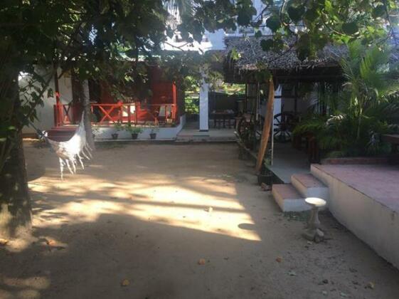 Beach Paradise Matara - Photo2