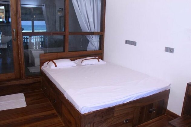 Love Birds Beach Hotel - Photo4