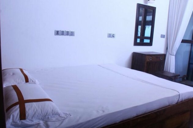 Love Birds Beach Hotel - Photo5