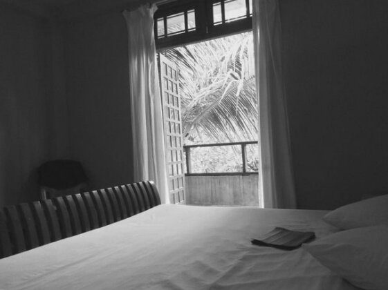 Polhena Reef Edge Hostel - Photo4