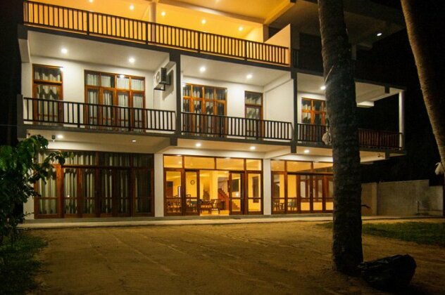 Savenrose Beach Villa - Photo2