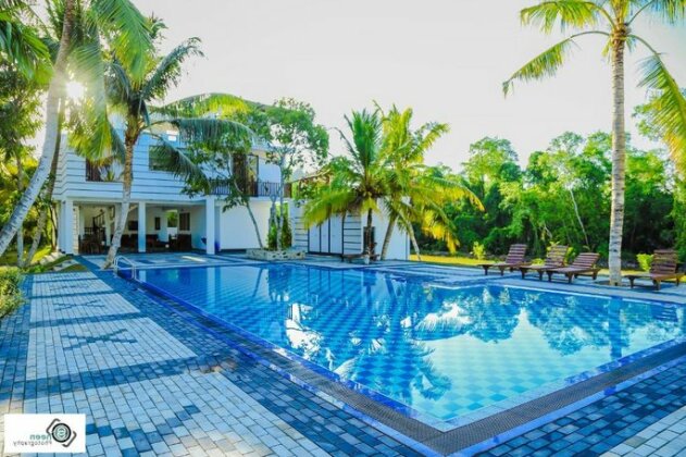 Shades Resort Matara - Photo2