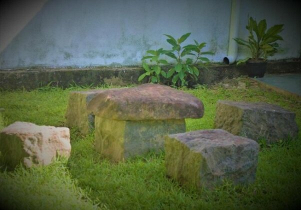 Top Rest Madiha - Photo4