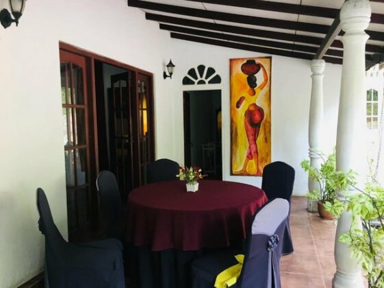 Lihiniyawa Holiday Inn - Photo2