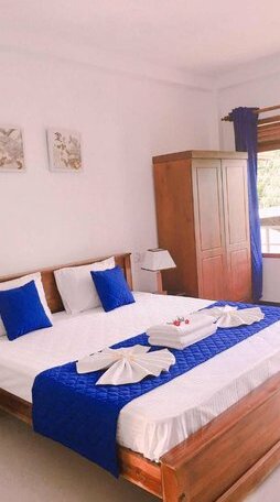Blue Whale Holiday Hotel - Photo3