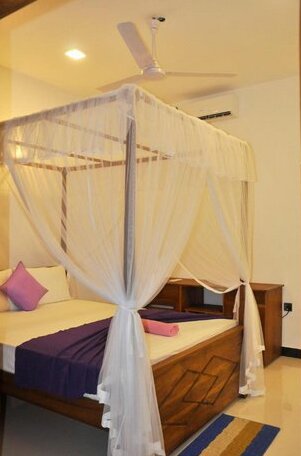 Maduranga n Guest - Photo2