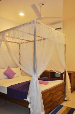 Maduranga n Guest - Photo3