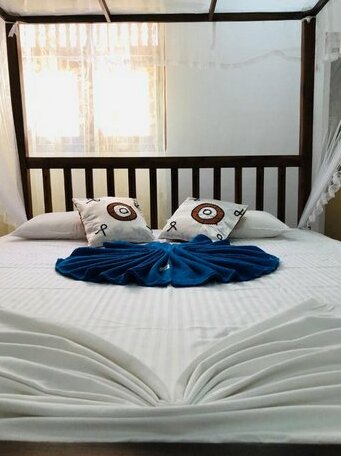 Mirissa White House - Photo2