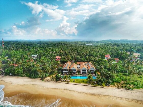 Sri Sharavi Beach Villas & Spa - Photo2