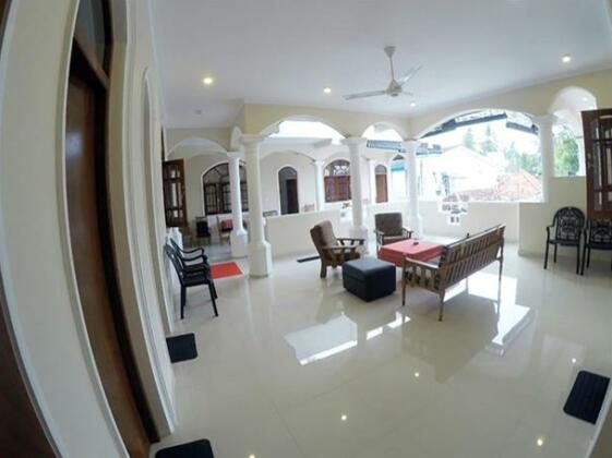 Angel Inn Guest House - Photo2
