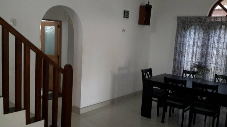 Big Stay Home - Photo2