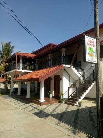  Photo 1