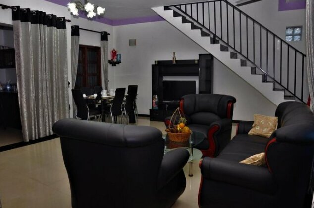 Chrish Residence - Photo4