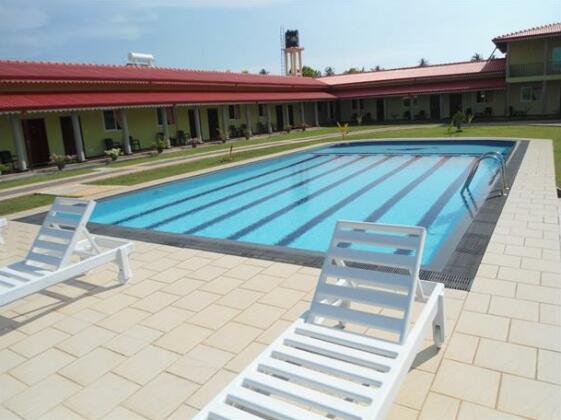Hotel Chawick Lagoon - Photo3
