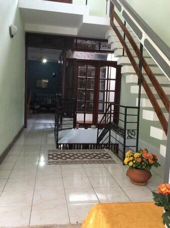 Negombo Travellers Inn - Photo2