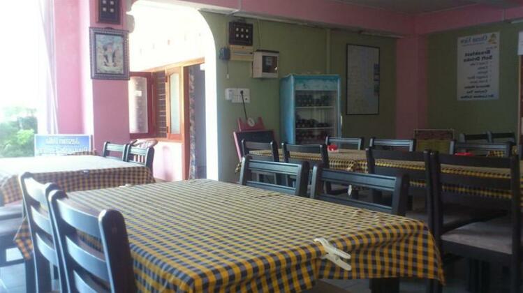 Ocean View Tourist Guest House - Photo5