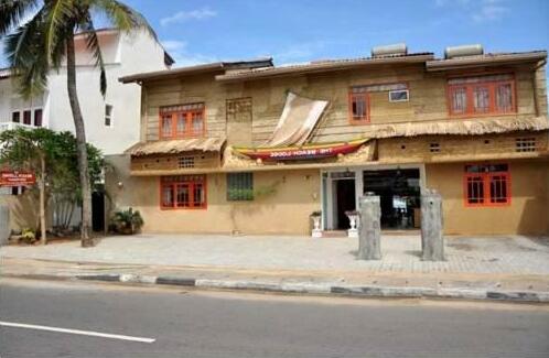 Reggie's Guesthouse - Photo2