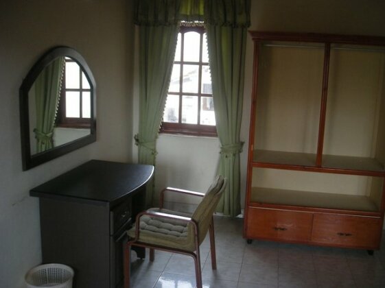 Sri Lak Inn - Photo4