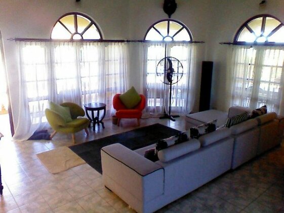 Villa Sea Breeze Negombo - Photo2