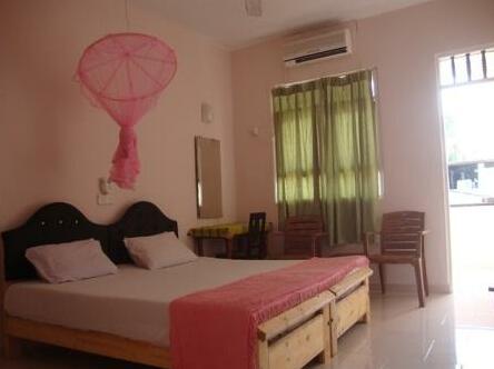 WindMill Beach Rest Hotel - Photo2