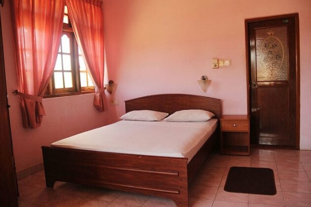Yoho Hotel Red Rose - Photo4
