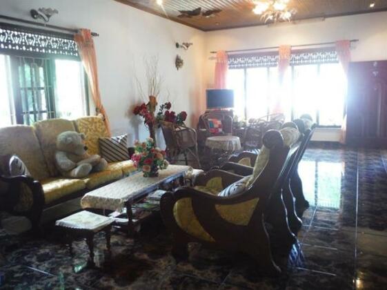 Yoho New Negombo Beach Hostel - Photo5
