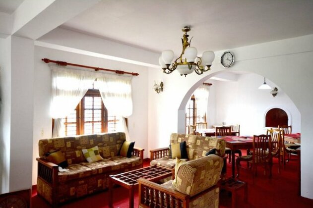 Royal Mount Hotel Nuwara Eliya - Photo4