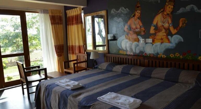 Pharo Lake - Photo3
