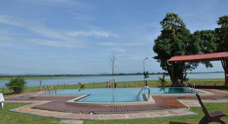 Pharo Lake - Photo5